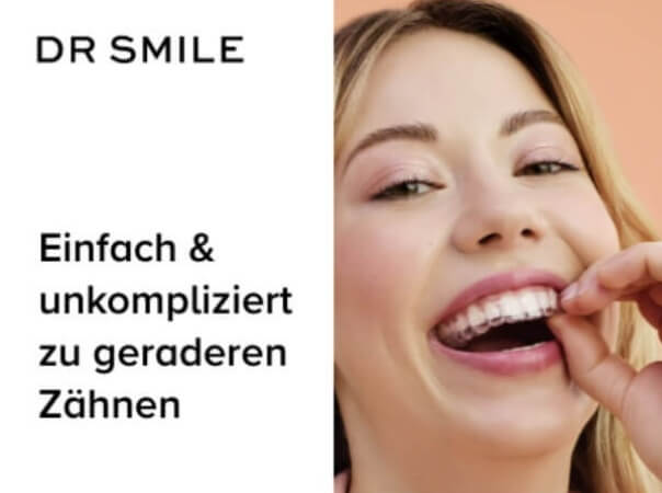 DrSmile Kundin mit schönen Zähnen im Bild